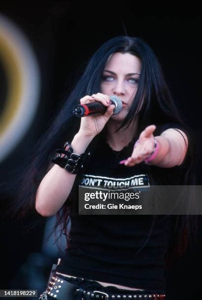 amy lee breasts|3,443 Amy Lee Evanescence Photos & High.